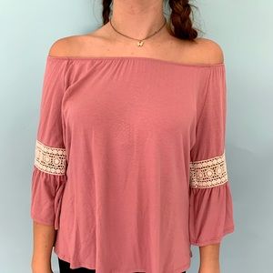 Women’s Flowy Pink Top - Discreet, size M